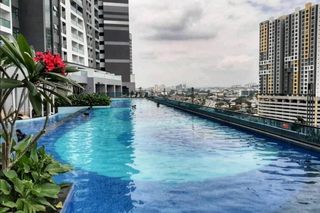 Symphony Tower Studio #9 With Balcony Cheras Extérieur photo